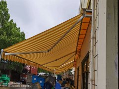 為何如今大家都喜愛用遮陽雨棚（péng）呢？