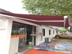 冬天應用（yòng）伸縮雨棚時什麽常見問題？